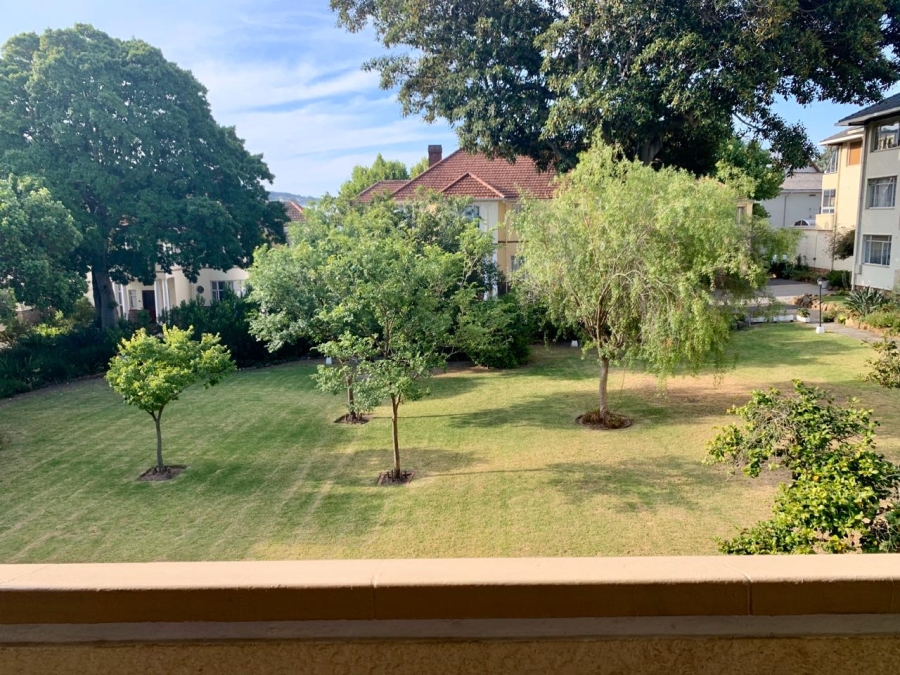 To Let 1 Bedroom Property for Rent in Rondebosch Village Western Cape